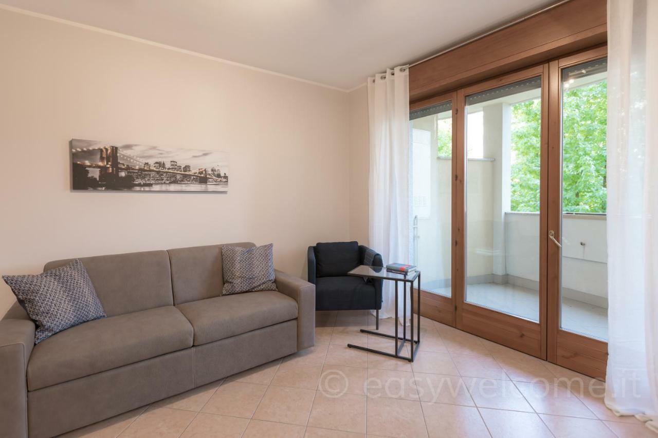 Easy Welcome Casa Rosada Apartment Nova Milanese Ngoại thất bức ảnh